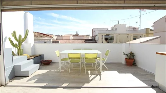 Apartments in Valencia Ciutat Vella - photo 2