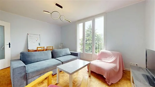 Rooms in Grenoble - photo 1