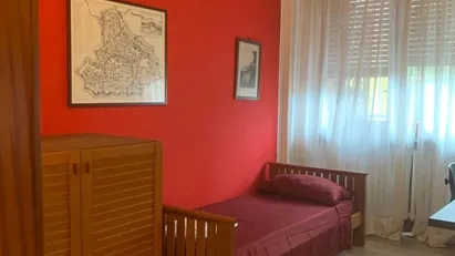 Room for rent in Milano Zona 8 - Fiera, Gallaratese, Quarto Oggiaro, Milan