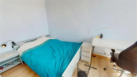 Apartments in Saint-Étienne - photo 3
