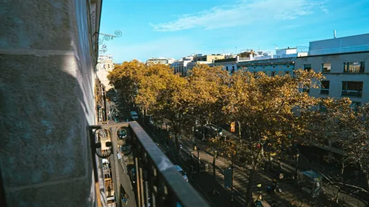 Rooms in Barcelona Ciutat Vella - photo 5