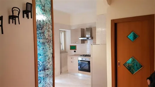 Rooms in Napoli Municipalità 4 - photo 4