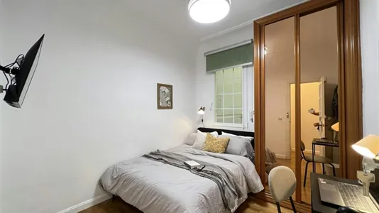 Rooms in Madrid Centro - photo 2