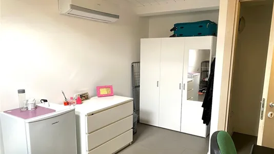 Rooms in Roma Municipio VI – Roma Delle Torri - photo 4