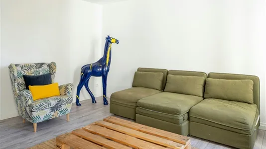 Rooms in Paris 20ème arrondissement - photo 5