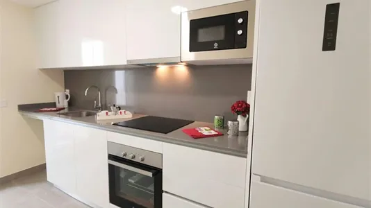 Rooms in Alfara del Patriarca - photo 10