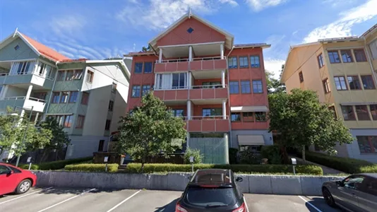 Apartments in Salem - photo 1