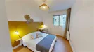 Room for rent, Paris 17ème arrondissement, Paris, &lt;span class=&quot;blurred street&quot; onclick=&quot;ProcessAdRequest(9186773)&quot;&gt;&lt;span class=&quot;hint&quot;&gt;See streetname&lt;/span&gt;[xxxxxxxxxxxxx]&lt;/span&gt;