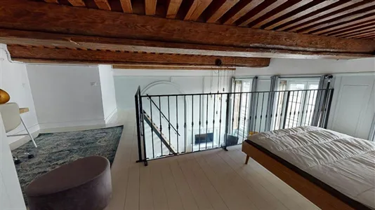 Apartments in Lyon - photo 4