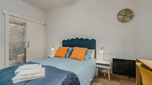 Rooms in Cornellà de Llobregat - photo 9