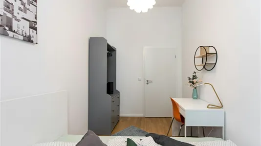 Rooms in Berlin Charlottenburg-Wilmersdorf - photo 3