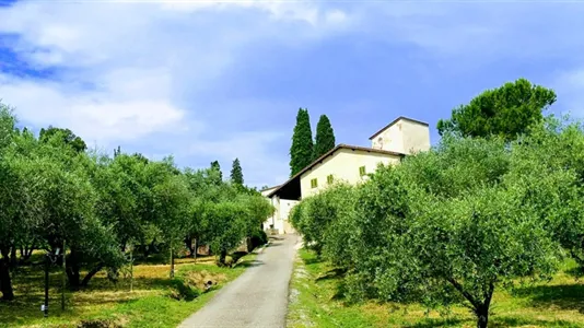 Houses in Lastra a Signa - photo 1