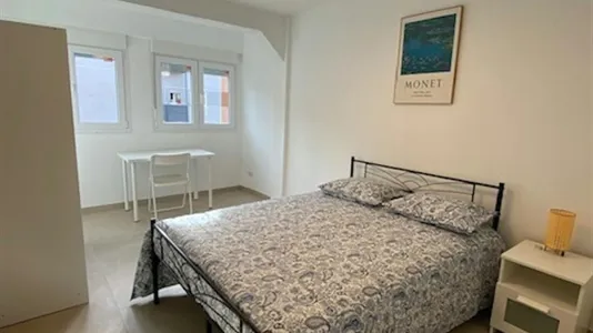 Rooms in Adaro - photo 1