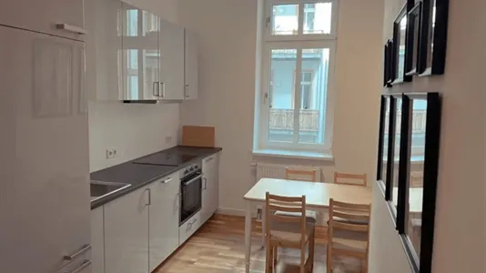 Rooms in Berlin Friedrichshain-Kreuzberg - photo 4