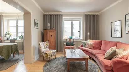 Jönköping - 4rok - 17mån - 17.227kr/mån