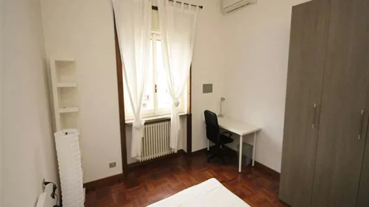 Rooms in Milano Zona 4 - Vittoria, Forlanini - photo 2