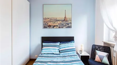 Room for rent in Milano Zona 6 - Barona, Lorenteggio, Milan