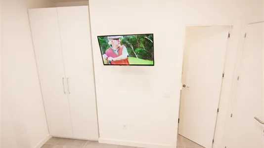Rooms in Madrid Moncloa-Aravaca - photo 4