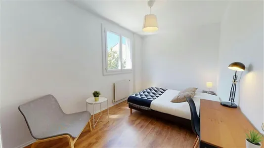 Rooms in Lyon - photo 3