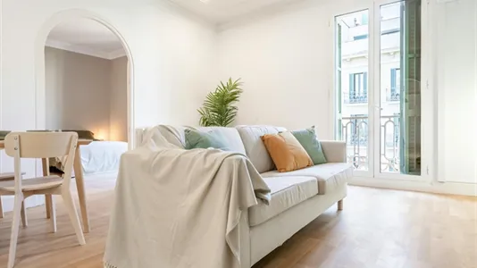 Rooms in Barcelona Eixample - photo 4
