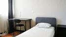 Room for rent, Porto (Distrito), &lt;span class=&quot;blurred street&quot; onclick=&quot;ProcessAdRequest(14147073)&quot;&gt;&lt;span class=&quot;hint&quot;&gt;See streetname&lt;/span&gt;[xxxxxxxxxxxxx]&lt;/span&gt;