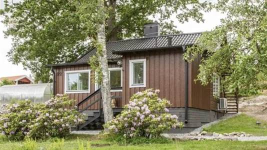 Houses in Västerås - photo 1