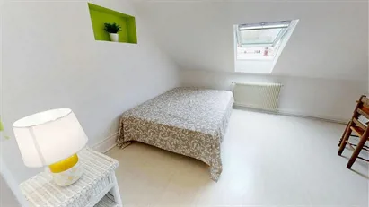 Room for rent in Dijon, Bourgogne-Franche-Comté