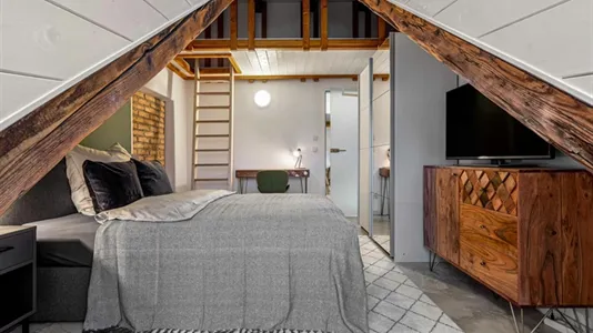 Rooms in Location is not specified - photo 1