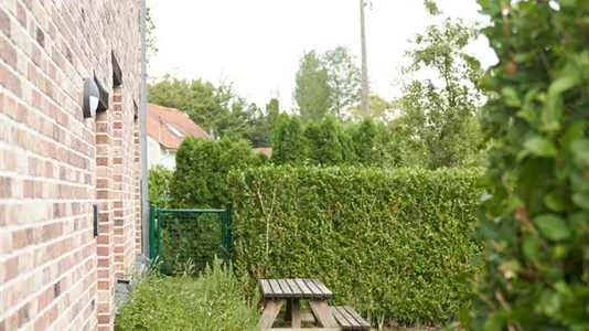 Apartments in Sint-Pieters-Leeuw - photo 8