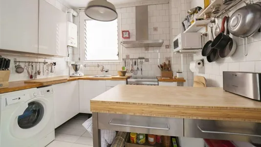 Rooms in Barcelona Eixample - photo 10