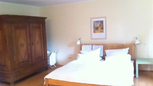 Apartments in Frankfurt Süd - photo 7