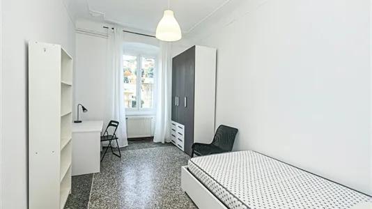 Rooms in Genoa - photo 1