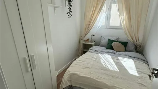 Rooms in Godelleta - photo 1