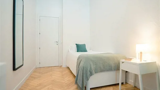 Rooms in Madrid Retiro - photo 1