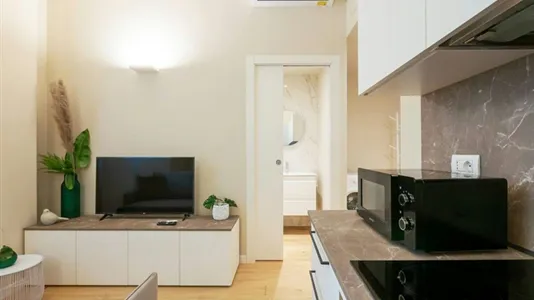 Apartments in Milano Zona 8 - Fiera, Gallaratese, Quarto Oggiaro - photo 7