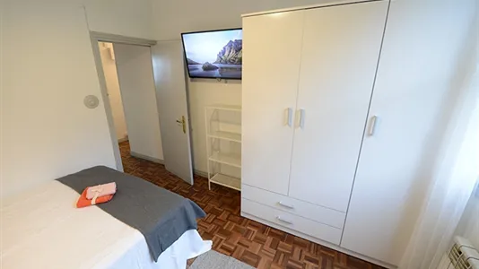 Rooms in Bilbao - photo 5