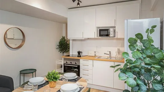 Rooms in Zaragoza - photo 8