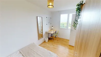 Room for rent in Nanterre, Île-de-France