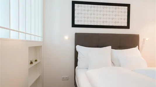 Apartments in Vienna Hietzing - photo 4
