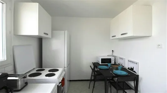 Rooms in Paris 20ème arrondissement - photo 6