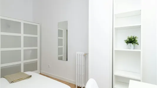Rooms in Madrid Chamberí - photo 3