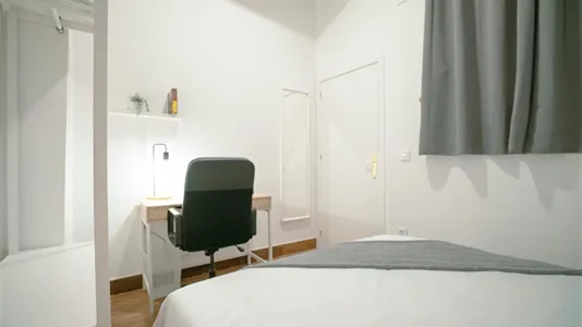 Rooms in Valencia Ciutat Vella - photo 4