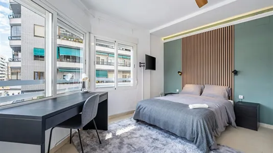 Rooms in Alicante/Alacant - photo 1