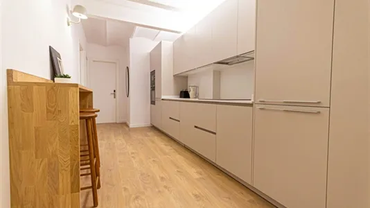 Rooms in Barcelona Sants-Montjuïc - photo 10