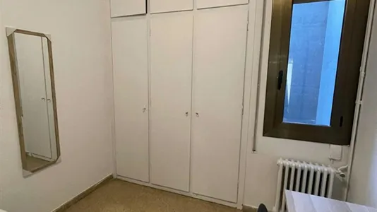 Rooms in Barcelona Eixample - photo 8