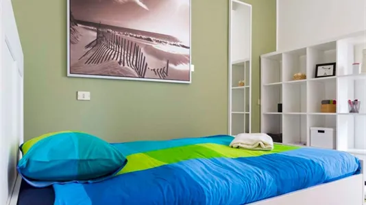 Rooms in Milano Zona 8 - Fiera, Gallaratese, Quarto Oggiaro - photo 7