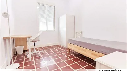 Room for rent in Los Bermejales, Andalucía