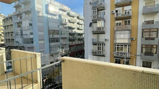 Rooms in Almada - photo 4
