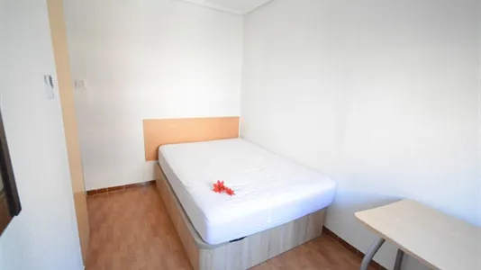 Rooms in Valencia Algirós - photo 5