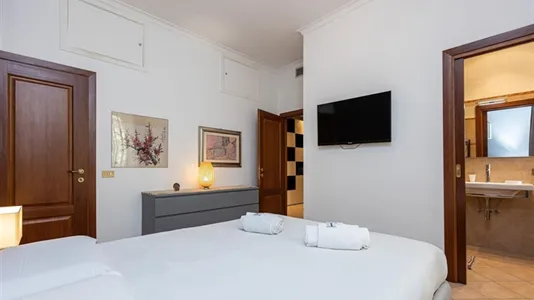 Apartments in Roma Municipio VII – Appio-Latino/Tuscolano/Cinecittà - photo 4